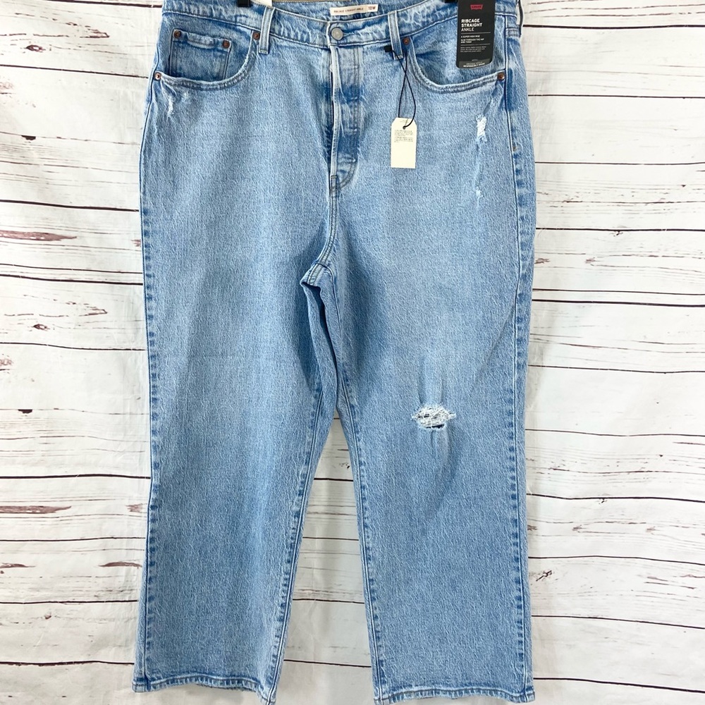 Levi’s Ribcage Ankle‎ Jeans Women’s 18W Blue Distressed